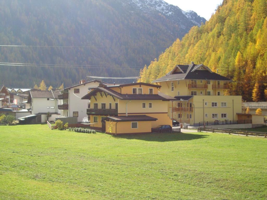 Haus Sonnschein Bed and Breakfast Sölden Buitenkant foto